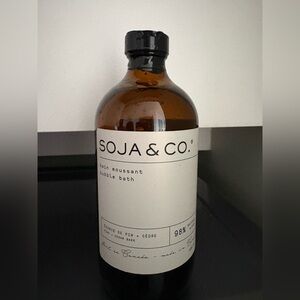 Soja & Co. Bubble Bath Pine + Cedar bark